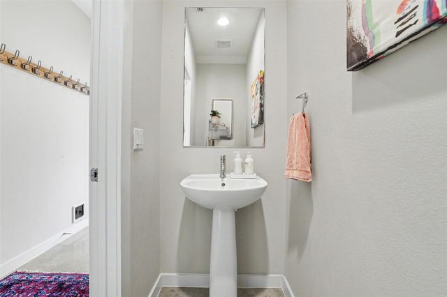 5616 S 1st ST 13, Austin, TX 78745