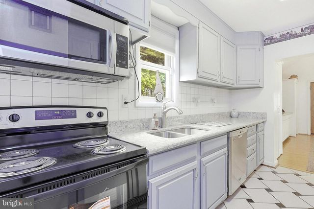 2426 PLAINFIELD RD, Baltimore, MD 21222