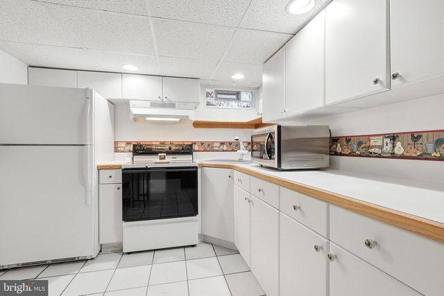 2426 PLAINFIELD RD, Baltimore, MD 21222