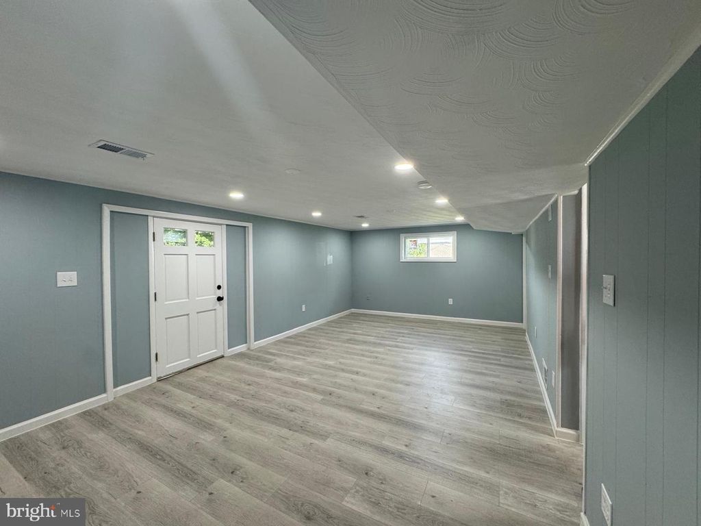 8006 ARROWHEAD RD, Baltimore, MD 21208