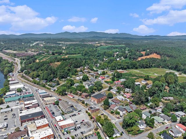 177 Main Street, Copperhill, TN 37317