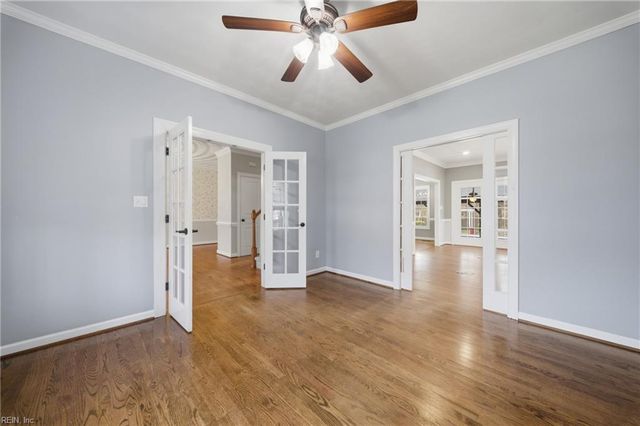 313 Sweetbay DR, Chesapeake, VA 23322