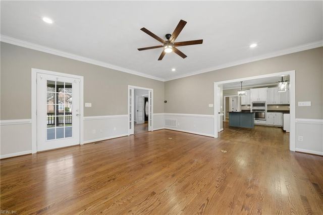 313 Sweetbay DR, Chesapeake, VA 23322