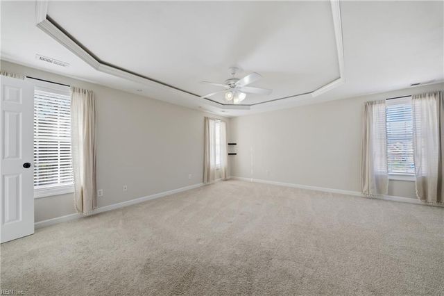 313 Sweetbay DR, Chesapeake, VA 23322