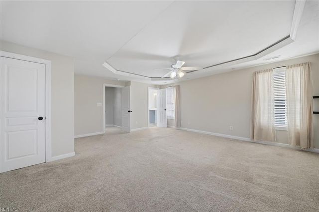 313 Sweetbay DR, Chesapeake, VA 23322