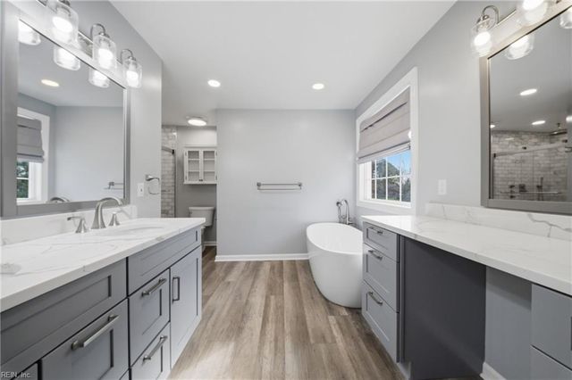 313 Sweetbay DR, Chesapeake, VA 23322