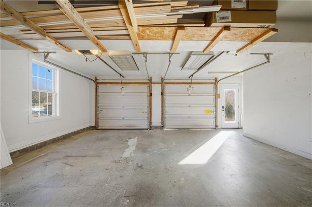 313 Sweetbay DR, Chesapeake, VA 23322