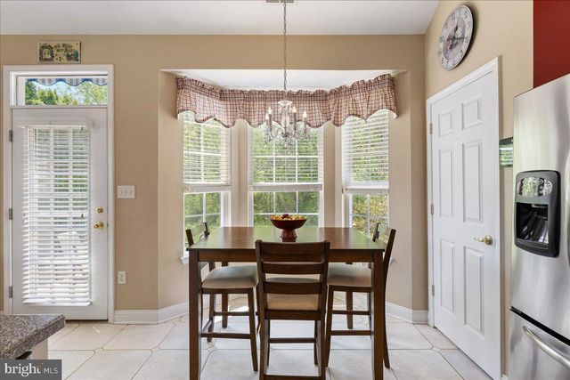 10 FITZGERALD LN, Columbus, NJ 08022
