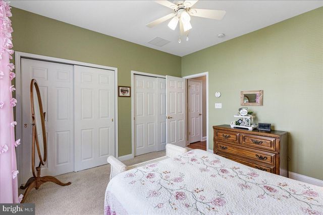 10 FITZGERALD LN, Columbus, NJ 08022