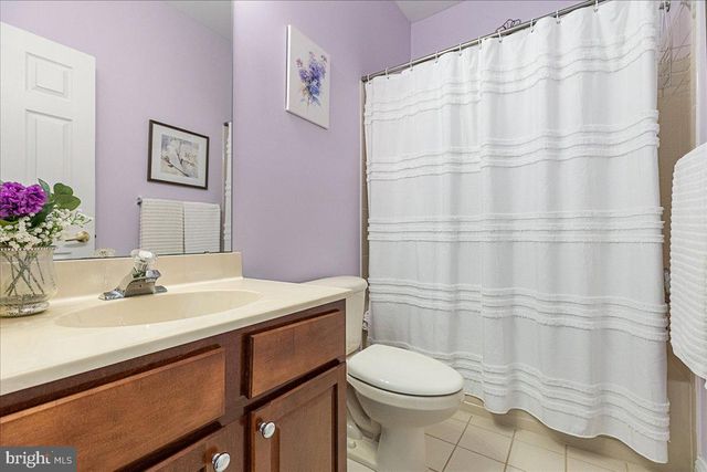 10 FITZGERALD LN, Columbus, NJ 08022