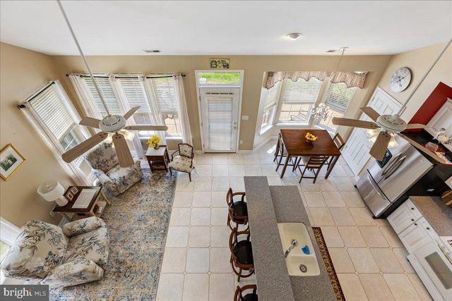 10 FITZGERALD LN, Columbus, NJ 08022