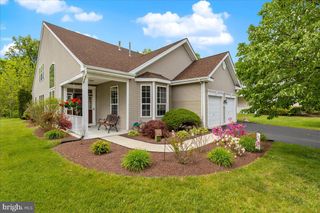 10 FITZGERALD LN, Columbus, NJ 08022