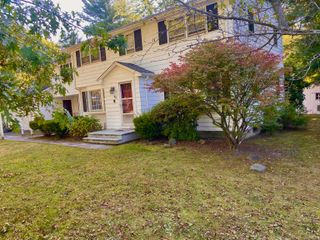 55 Kenwood Circle, Bloomfield, CT 06002