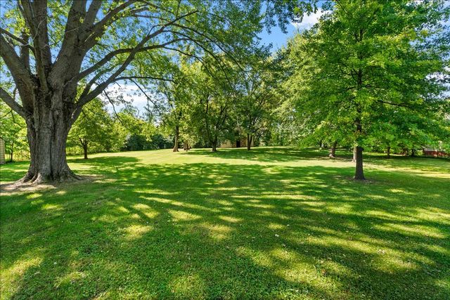 3405 Dean Street, Woodstock, IL 60098