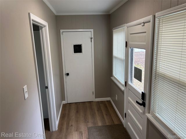 28730 Ranchwood Drive, Southfield, MI 48076