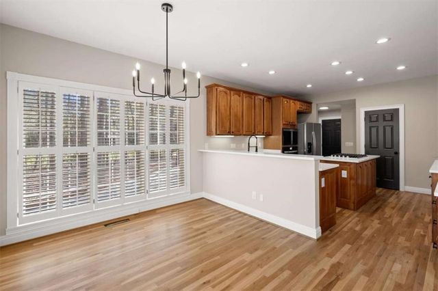 304 Pinehurst Way, Carrollton, GA 30116