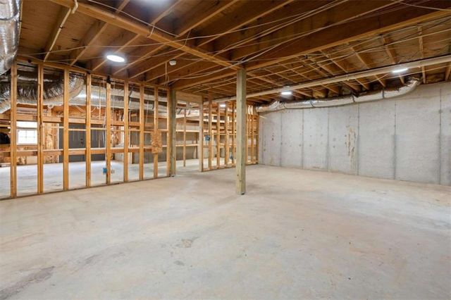 304 Pinehurst Way, Carrollton, GA 30116