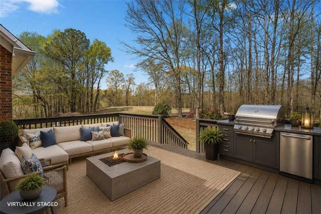 304 Pinehurst Way, Carrollton, GA 30116