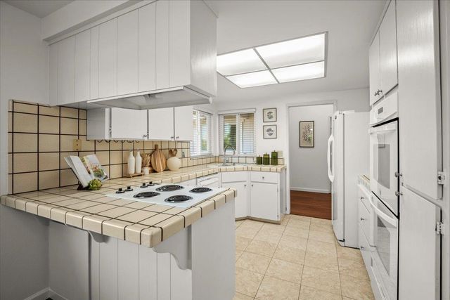 16900 Gallop Drive, Morgan Hill, CA 95037