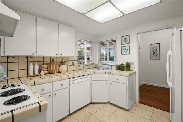 16900 Gallop Drive, Morgan Hill, CA 95037