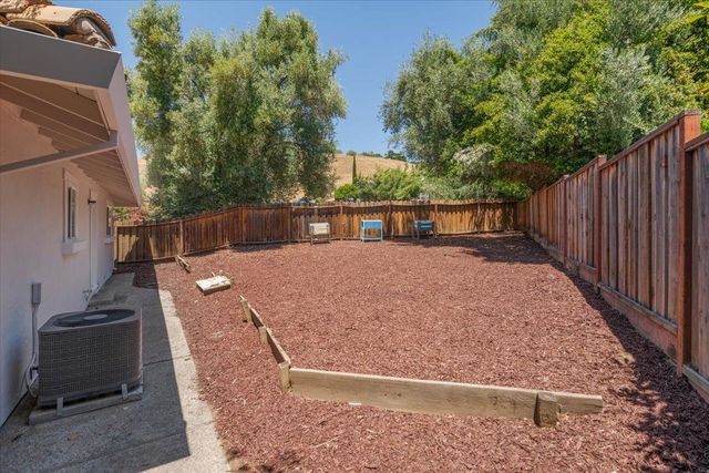 16900 Gallop Drive, Morgan Hill, CA 95037