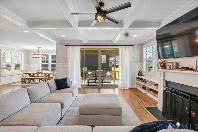 6818 Cove Creek Ct, Chesterfield, VA 23120