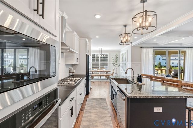 6818 Cove Creek Ct, Chesterfield, VA 23120