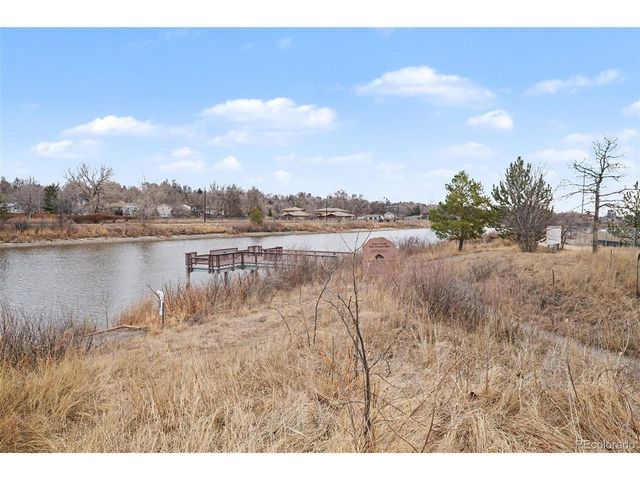 150 Donovan Ct, Longmont, CO 80501