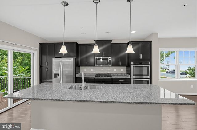 7524 HOLLY RIDGE DR, Glen Burnie, MD 21060