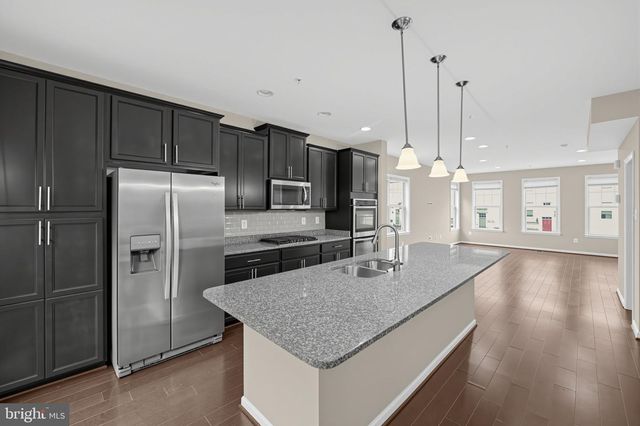 7524 HOLLY RIDGE DR, Glen Burnie, MD 21060