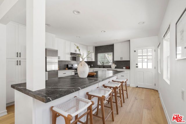 6501 W 83rd Street, Los Angeles, CA 90045