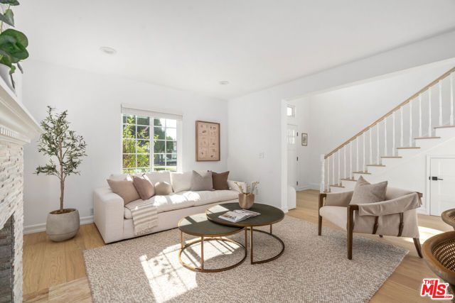 6501 W 83rd Street, Los Angeles, CA 90045