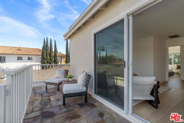 6501 W 83rd Street, Los Angeles, CA 90045