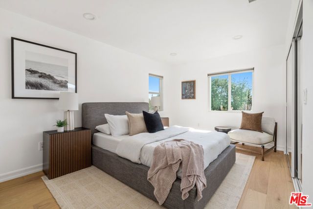 6501 W 83rd Street, Los Angeles, CA 90045