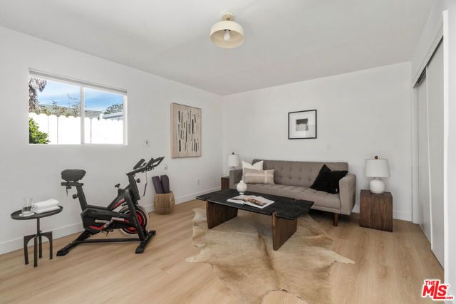 6501 W 83rd Street, Los Angeles, CA 90045