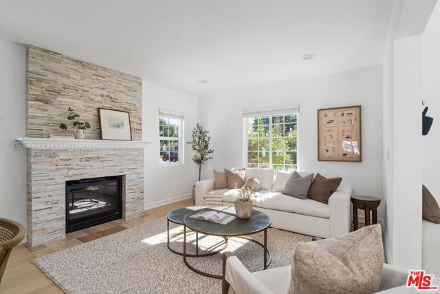 6501 W 83rd Street, Los Angeles, CA 90045