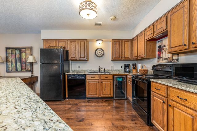 30310 S 562 Road 16, Monkey Island, OK 74331