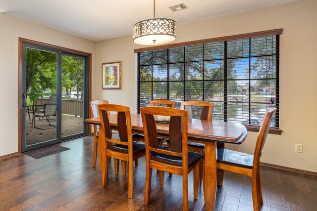 30310 S 562 Road 16, Monkey Island, OK 74331