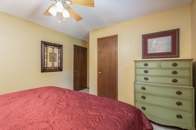 30310 S 562 Road 16, Monkey Island, OK 74331