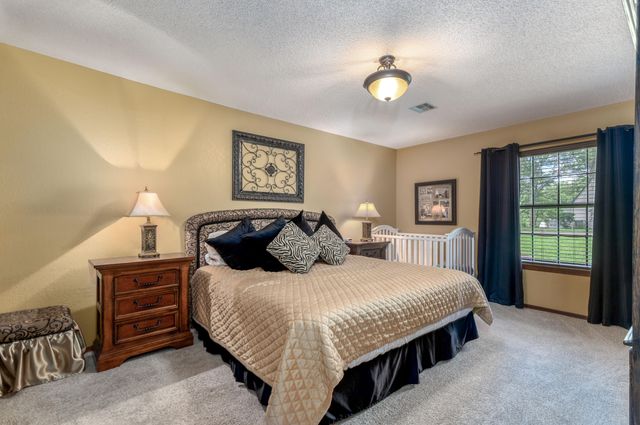 30310 S 562 Road 16, Monkey Island, OK 74331