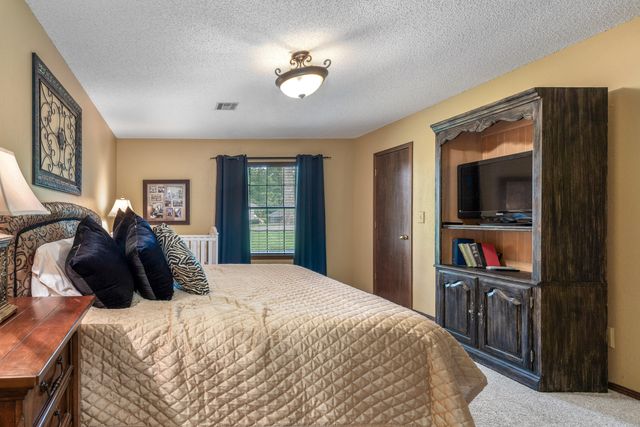 30310 S 562 Road 16, Monkey Island, OK 74331