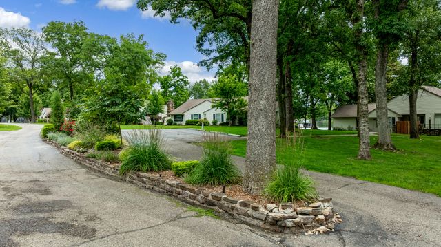 30310 S 562 Road 16, Monkey Island, OK 74331