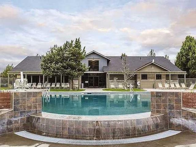 11122 Bunk House Lane, Redmond, OR 97756