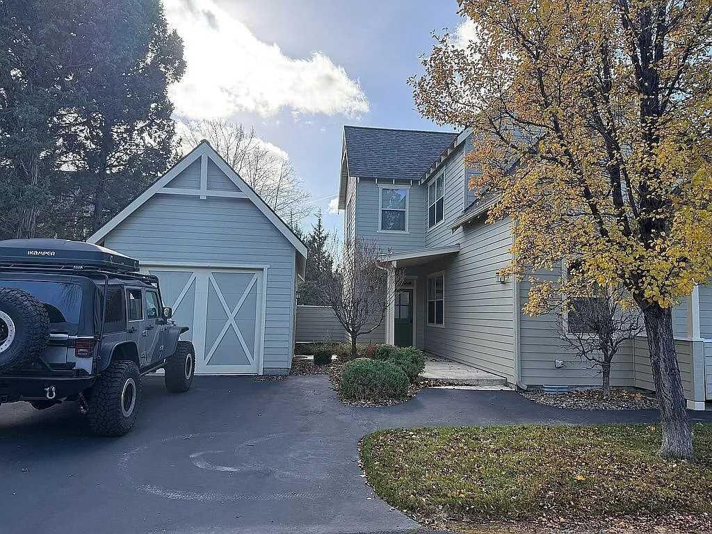 11122 Bunk House Lane, Redmond, OR 97756