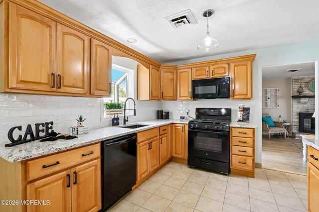 285 Spruce Drive, Brick, NJ 08723