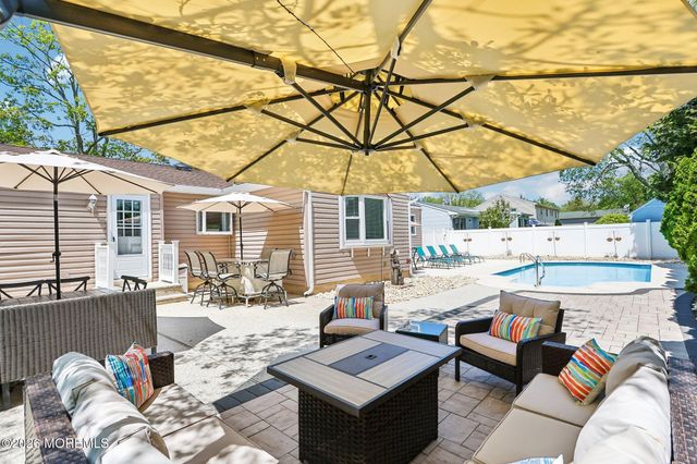 285 Spruce Drive, Brick, NJ 08723