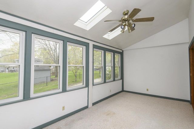 412 West AVENUE, Pewaukee, WI 53072