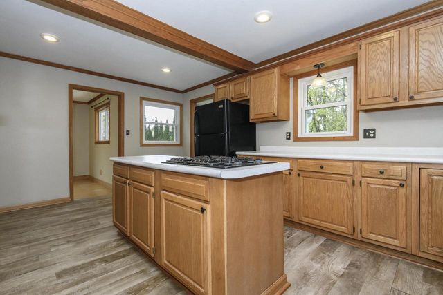 412 West AVENUE, Pewaukee, WI 53072