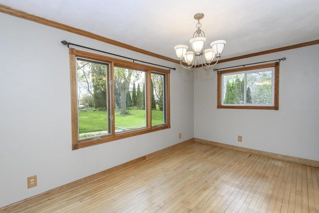 412 West AVENUE, Pewaukee, WI 53072