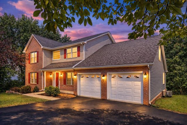 4816 Hickory Hill DR, Roanoke, VA 24018